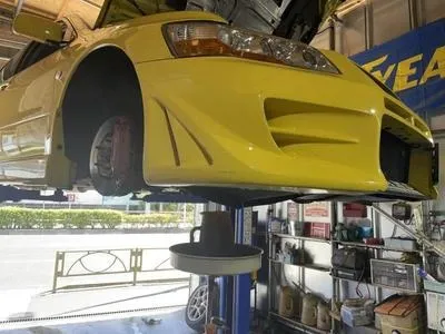 【三菱 ランサーエボリューション】 車検とプラスのメンテナンス 安心安全ドライブを